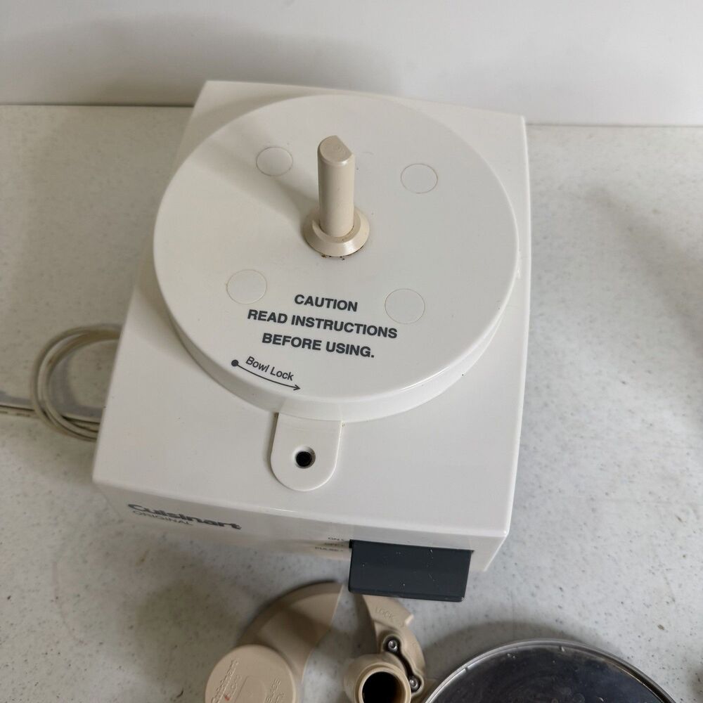 Cuisinart Original DLC-10 C TX Food Processor - Picture 8 of 10